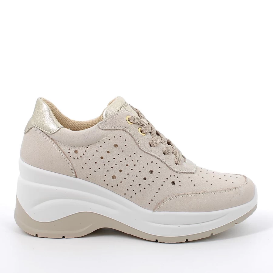 "Igi&Co Women's Beige Leather Wedge Sneakers for Style and Comfort"