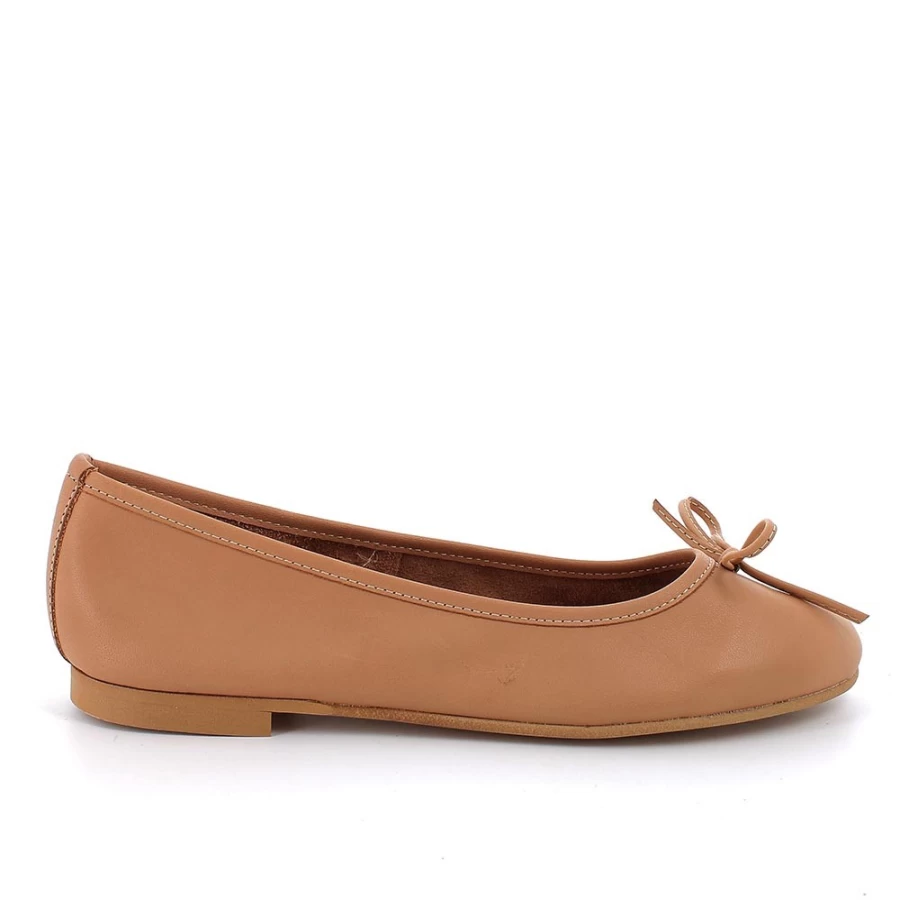 "Igi&Co Women's Leather Mary Jane Shoes – Classic Style & Comfort"