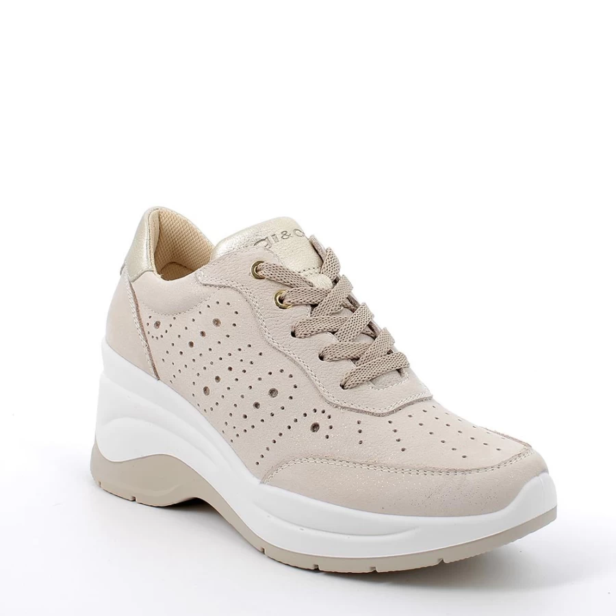 "Igi&Co Women's Beige Leather Wedge Sneakers for Style and Comfort"