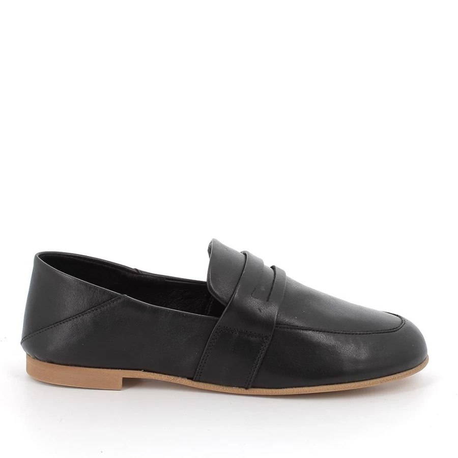 "Igi&Co Women's Black Leather Moccasin Shoes"