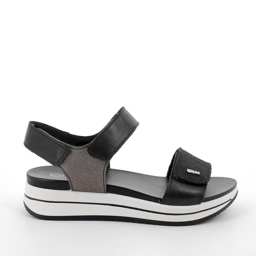 "Igi&Co Women's Black Leather Wedge Sandals – Stylish & Comfortable"