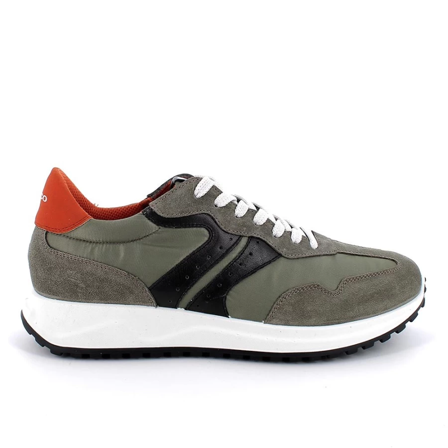 "Igi&Co Men's Military Green Sneakers – Stylish & Comfortable Footwear"