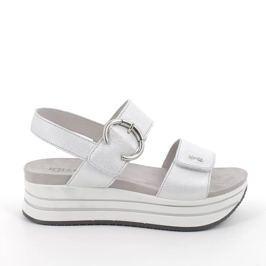 "Igi&Co Women's Silver Leather Wedge Sandals – Stylish & Comfortable"