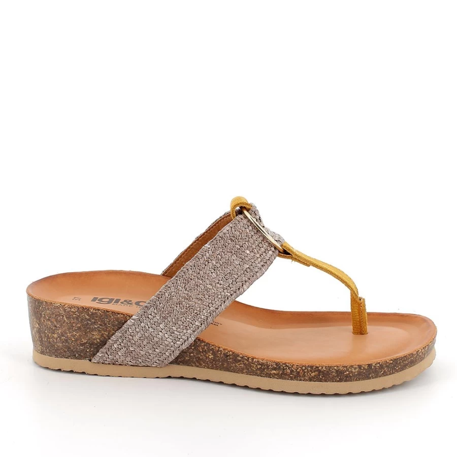 "Igi&Co Women's Leather Flip Flop Sandals in Ochre | Comfortable & Stylish"